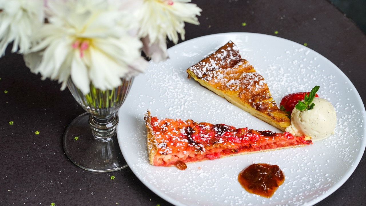 Le flognarde aux poires recette du Cantou Collonges la rouge 